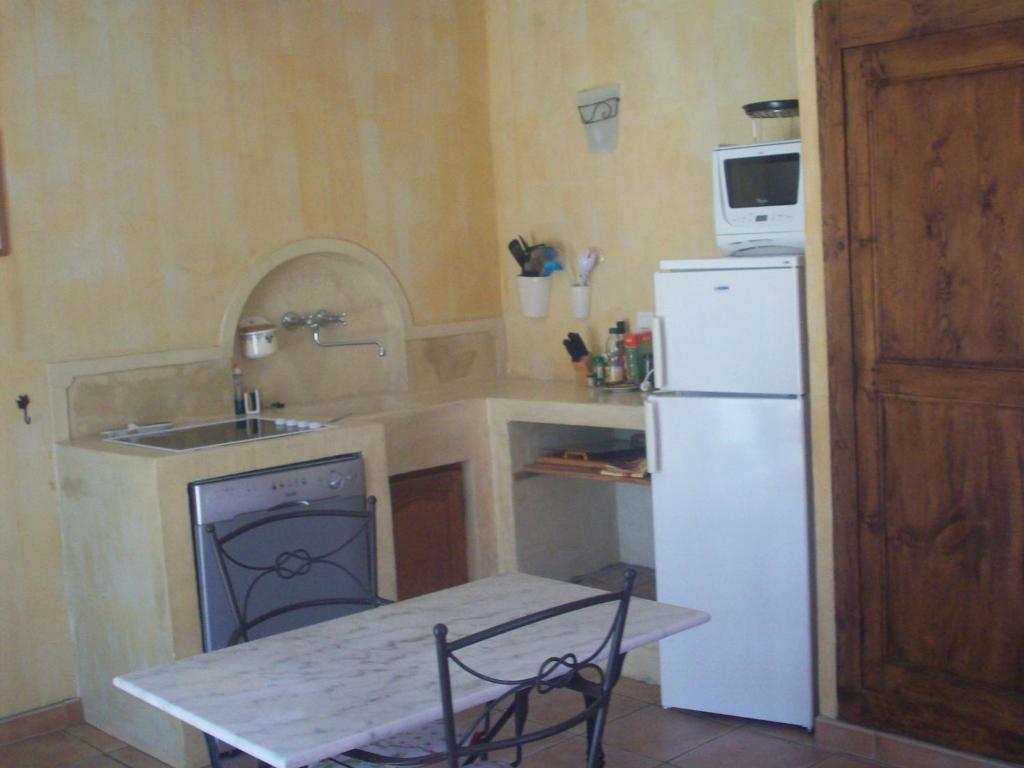 Studios Et Gite La Sauvasse Vagnas Szoba fotó